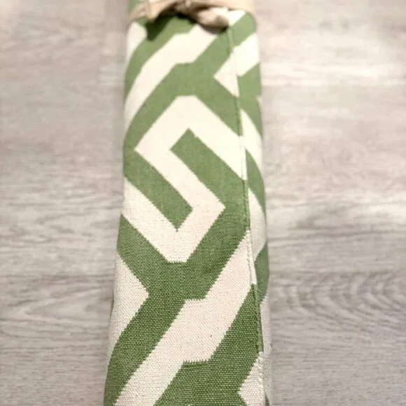 Green White Zig Zag Area Rug 71x49" (6x4 ft) Geometric Greek Key Handwoven